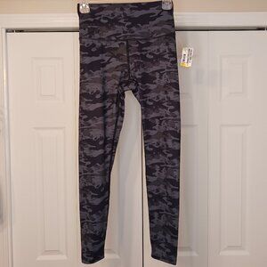 #395 3/$18 - Layer 8 Black/Gray Leggings Size XS
